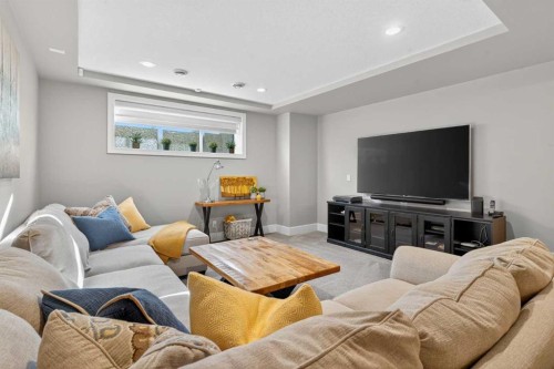 56 Cranbrook Landing Se, Calgary, AB - Indoor Photo Showing Living Room