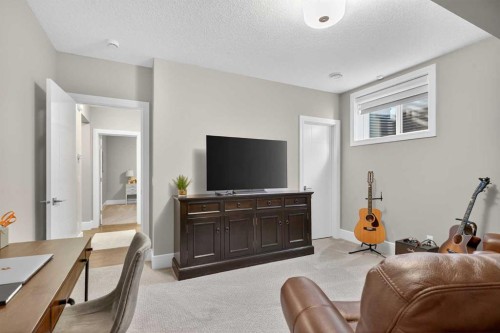 56 Cranbrook Landing Se, Calgary, AB - Indoor
