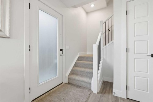 2-2635 1 Avenue Nw, Calgary, AB - Indoor Photo Showing Other Room