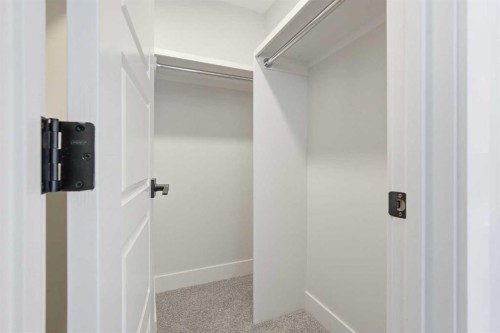 2-2635 1 Avenue Nw, Calgary, AB - Indoor With Storage