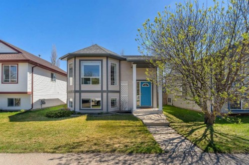 952 Silver Creek Drive NW Airdrie, AB T4B 2R6