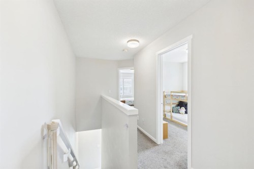 820 21 Avenue Se, Calgary, AB - Indoor Photo Showing Other Room