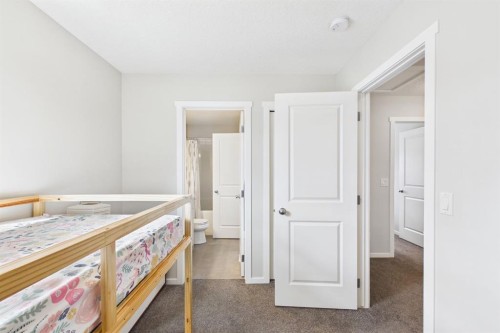 820 21 Avenue Se, Calgary, AB - Indoor