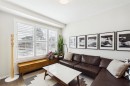 820 21 Avenue Se, Calgary, AB  - Indoor Photo Showing Living Room 