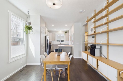 820 21 Avenue Se, Calgary, AB - Indoor Photo Showing Dining Room