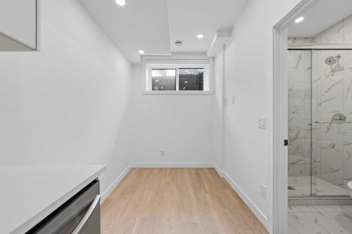 1224 20 Avenue Nw, Calgary, AB - Indoor Photo Showing Other Room