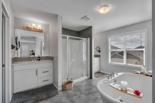 203 Bayview Circle Sw, Airdrie, AB 