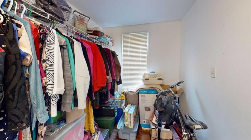 1625 23 Avenue Sw, Calgary, AB - Indoor With Storage