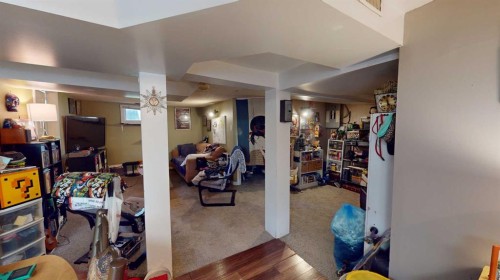 1625 23 Avenue Sw, Calgary, AB - Indoor