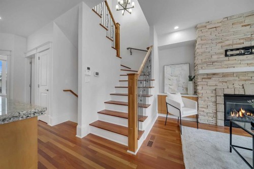 1010 19 Avenue Se, Calgary, AB - Indoor With Fireplace