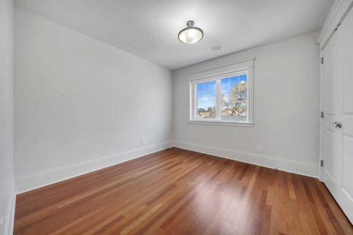 1010 19 Avenue Se, Calgary, AB - Indoor Photo Showing Other Room