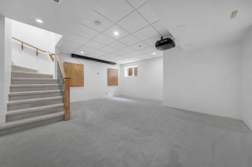 1010 19 Avenue Se, Calgary, AB - Indoor