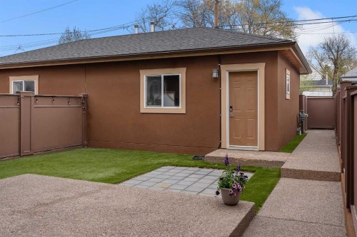 1010 19 Avenue Se, Calgary, AB - Outdoor With Exterior