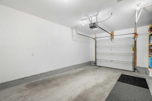 85 Walgrove Common Se, Calgary, AB - Indoor Photo Showing Garage
