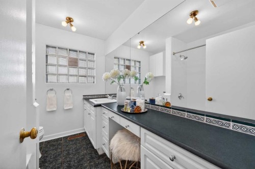 3112 34 Avenue Sw, Calgary, AB 