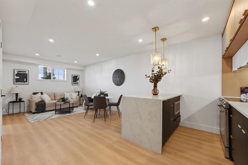 1607 Marlyn Way Ne, Calgary, AB - Indoor