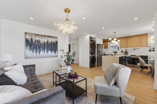 1607 Marlyn Way Ne, Calgary, AB - Indoor Photo Showing Living Room