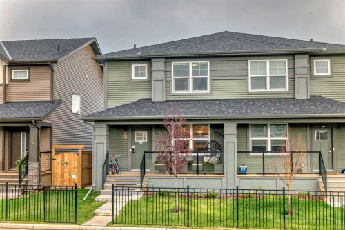 114 Midgrove Sw, Airdrie, AB 