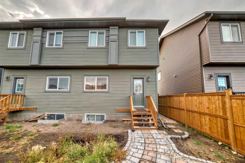 114 Midgrove Sw, Airdrie, AB 