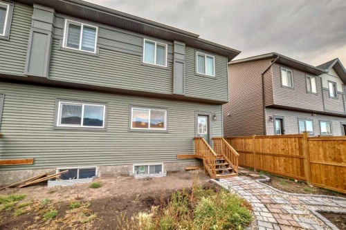 114 Midgrove Sw, Airdrie, AB 