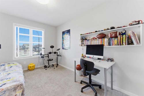 912 Seton Circle Se, Calgary, AB - Indoor Photo Showing Office