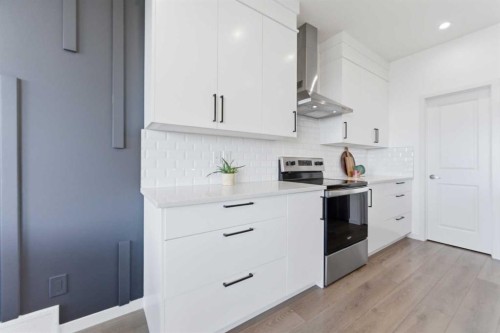 912 Seton Circle Se, Calgary, AB - Indoor Photo Showing Kitchen