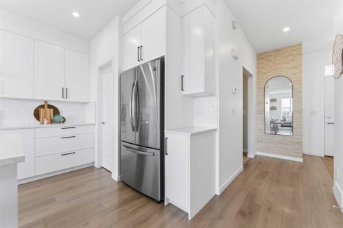 912 Seton Circle Se, Calgary, AB - Indoor Photo Showing Kitchen