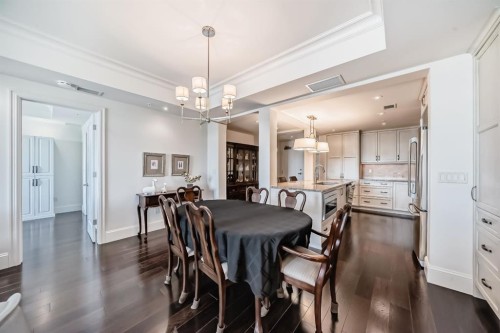 404-211 Quarry Way Se, Calgary, AB - Indoor Photo Showing Dining Room