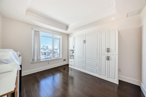 404-211 Quarry Way Se, Calgary, AB - Indoor Photo Showing Other Room