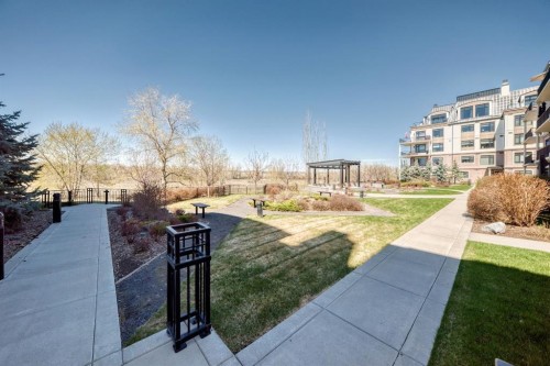 404-211 Quarry Way Se, Calgary, AB - Outdoor