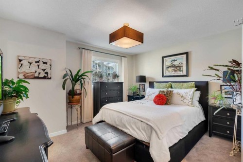 2280 Mahogany Boulevard Se, Calgary, AB - Indoor Photo Showing Bedroom