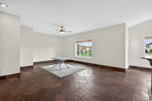 172 Cove Drive, Chestermere, AB - Indoor Photo Showing Other Room