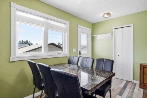 5626 57 Avenue, Olds, AB - Indoor Photo Showing Dining Room