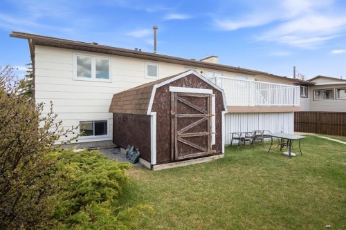 5626 57 Avenue, Olds, AB - Outdoor With Exterior