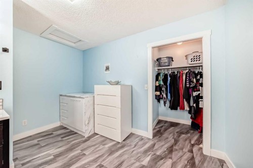 7 Sunset Crescent, Okotoks, AB - Indoor