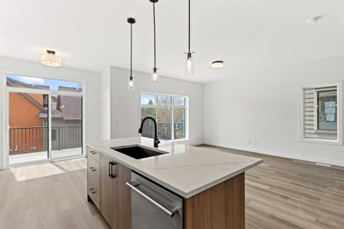 134-2231 81 Street Sw, Calgary, AB - Indoor Photo Showing Kitchen With Upgraded Kitchen