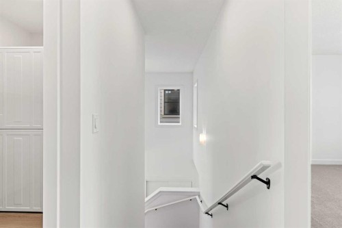 134-2231 81 Street Sw, Calgary, AB - Indoor Photo Showing Other Room