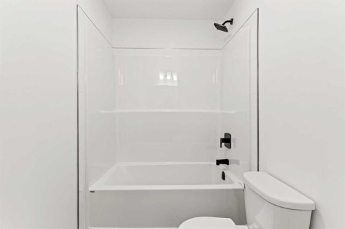 134-2231 81 Street Sw, Calgary, AB - Indoor Photo Showing Bathroom