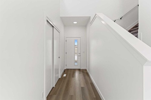 134-2231 81 Street Sw, Calgary, AB - Indoor Photo Showing Other Room