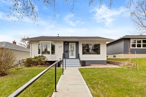 2915 13 Avenue Nw, Calgary, AB - Outdoor