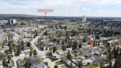2915 13 Avenue Nw, Calgary, AB - Outdoor With View