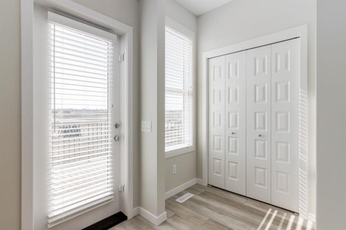 44 Tillotson Loop, Okotoks, AB - Indoor Photo Showing Other Room