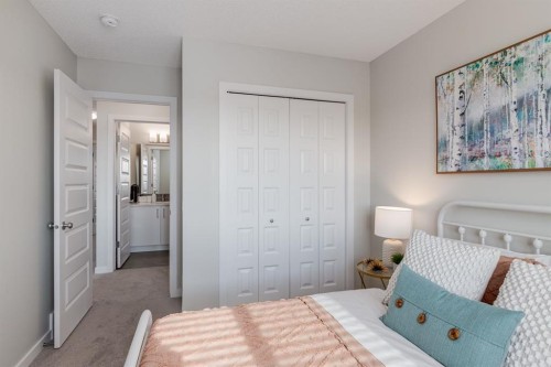 44 Tillotson Loop, Okotoks, AB - Indoor Photo Showing Bedroom