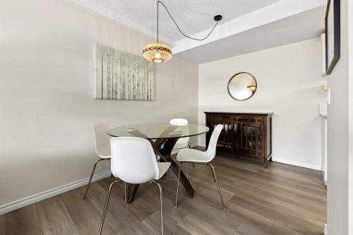 215-101 Big Hill Way Se, Airdrie, AB - Indoor Photo Showing Dining Room
