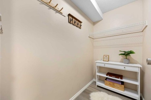 215-101 Big Hill Way Se, Airdrie, AB - Indoor Photo Showing Other Room