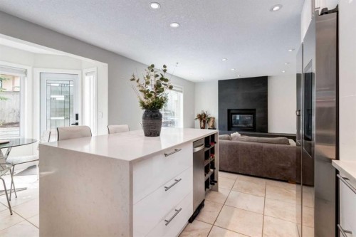 117 Straddock Terrace Sw, Calgary, AB 