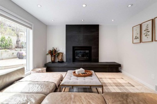 117 Straddock Terrace Sw, Calgary, AB 