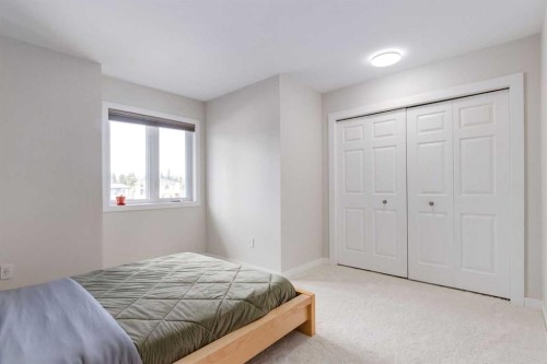 117 Straddock Terrace Sw, Calgary, AB 