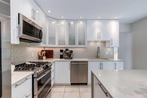 117 Straddock Terrace Sw, Calgary, AB 