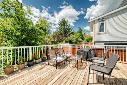 112 Christie Park Manor Sw, Calgary, AB 